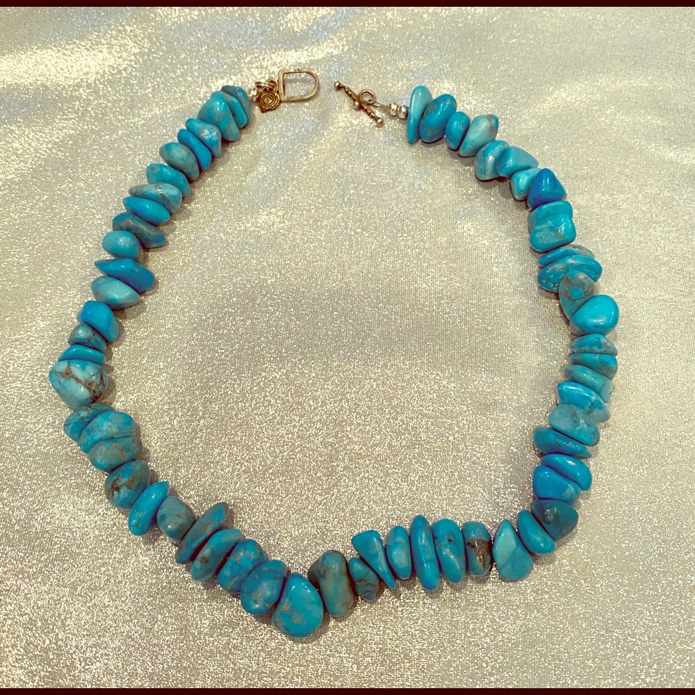 Chunky turquoise necklace - with toggle clasp.
